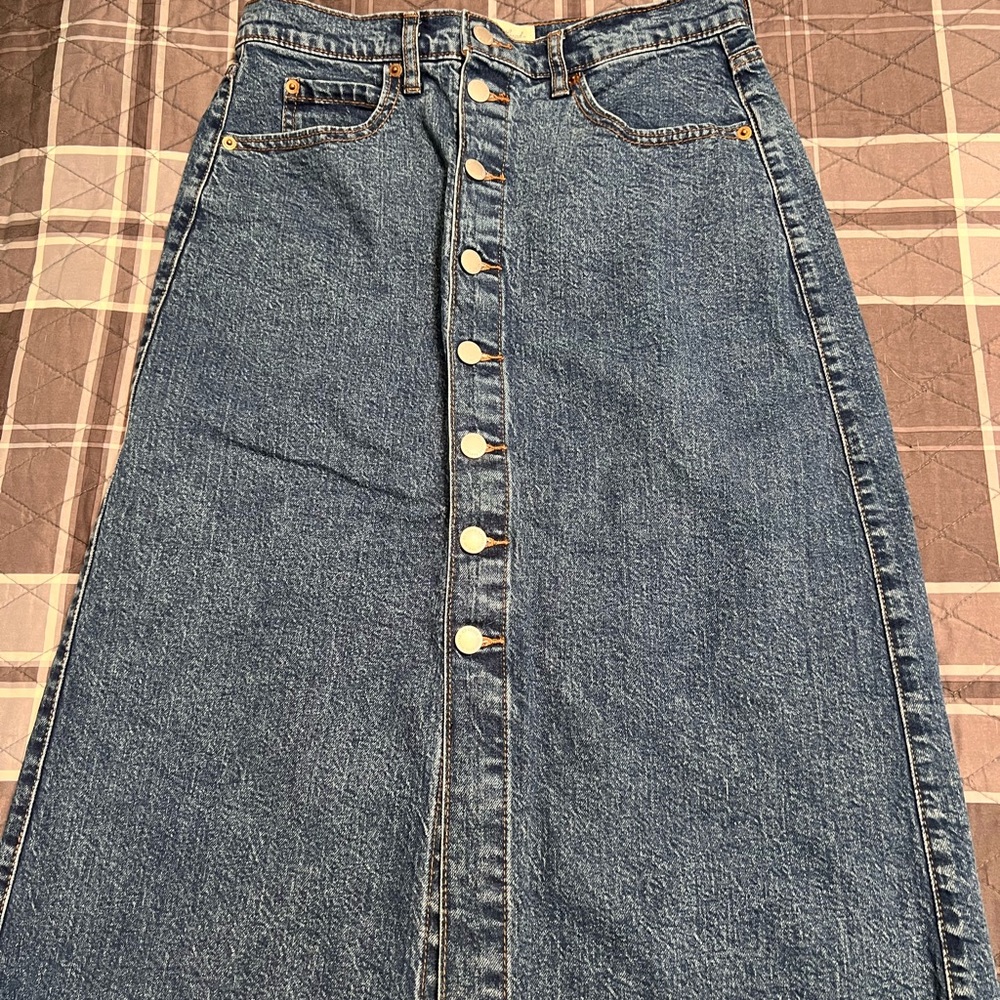 Universal Thread Blue Denim Button-Front Skirt